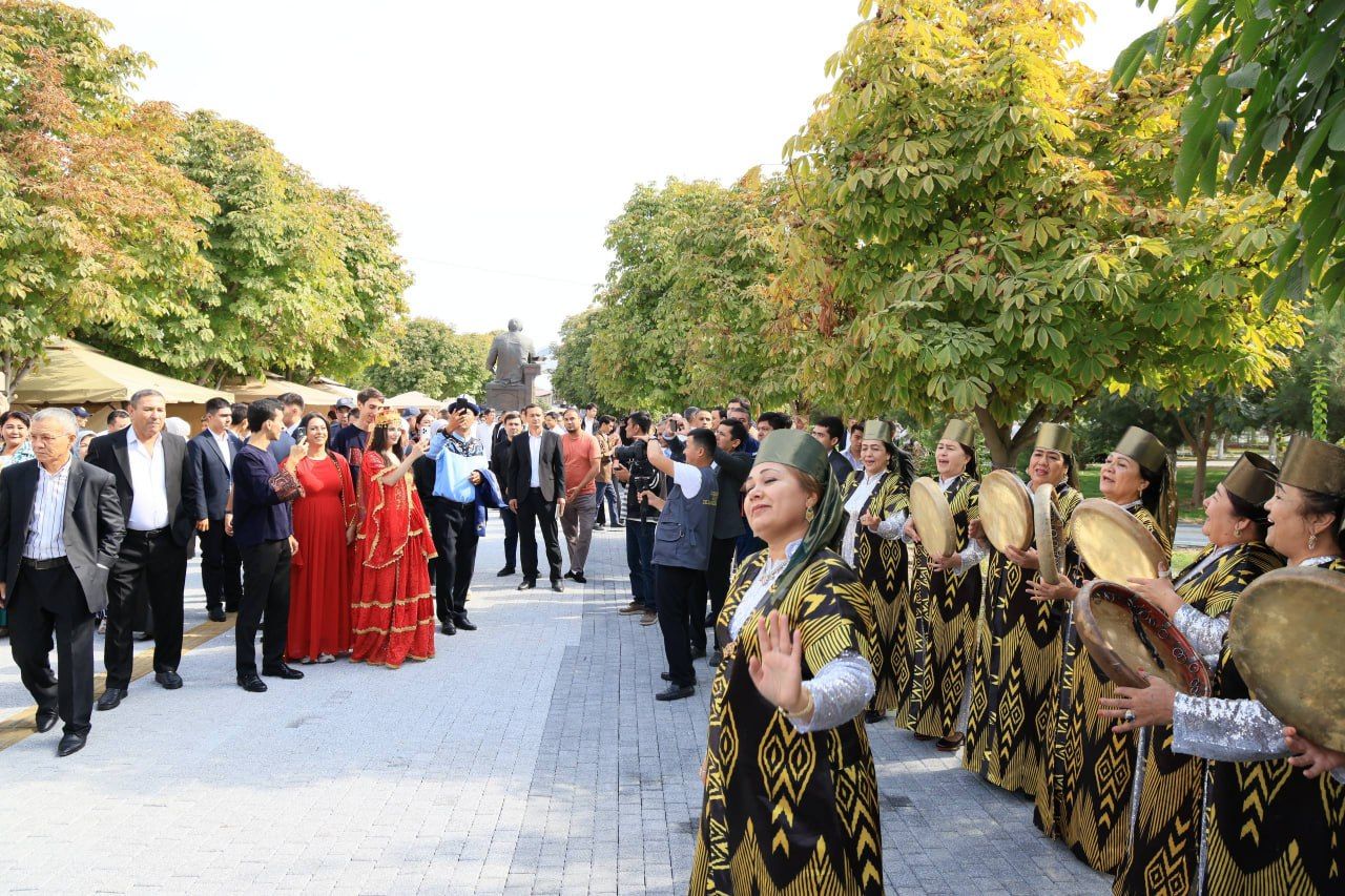 https://api3.fergana.uz/files/150000/news/news_1759391949361.jpg