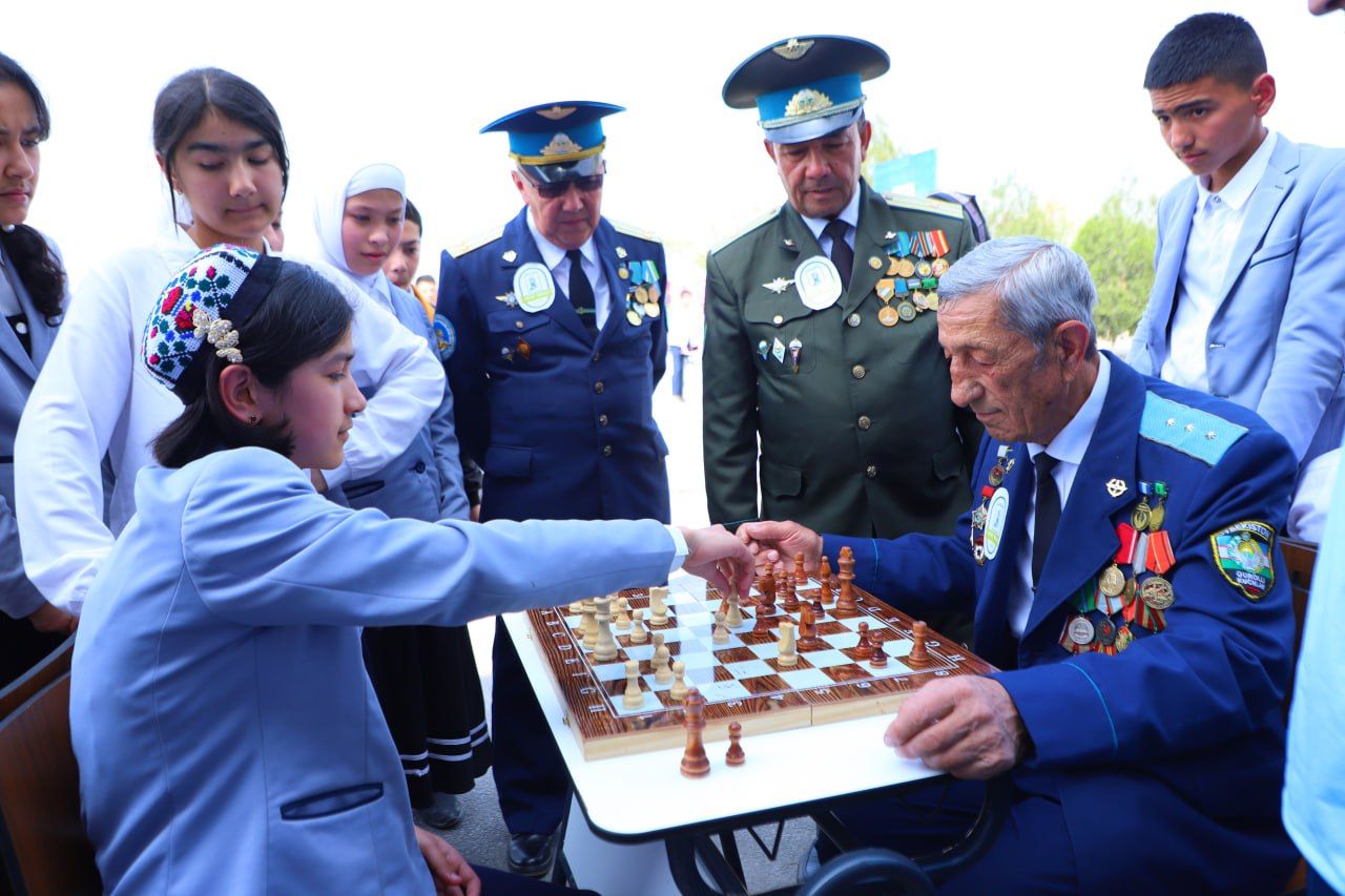 https://api3.fergana.uz/files/150400/news/news_1744114590990.jpg