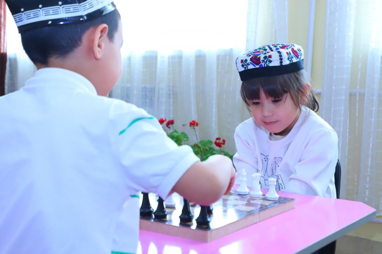 https://api3.fergana.uz/files/150400/news/news_1744649420054.jpg