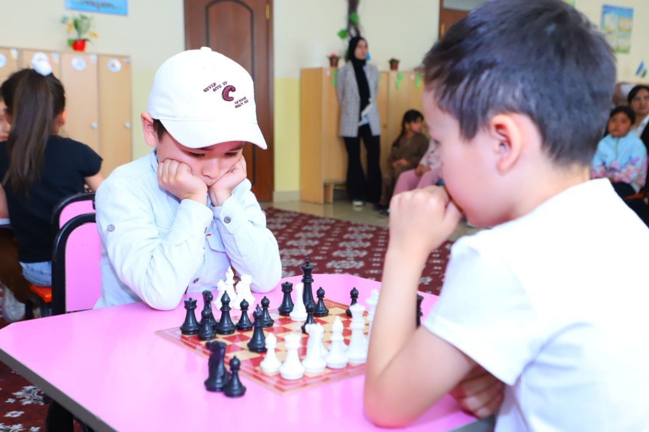 https://api3.fergana.uz/files/150400/news/news_1744649420477.jpg