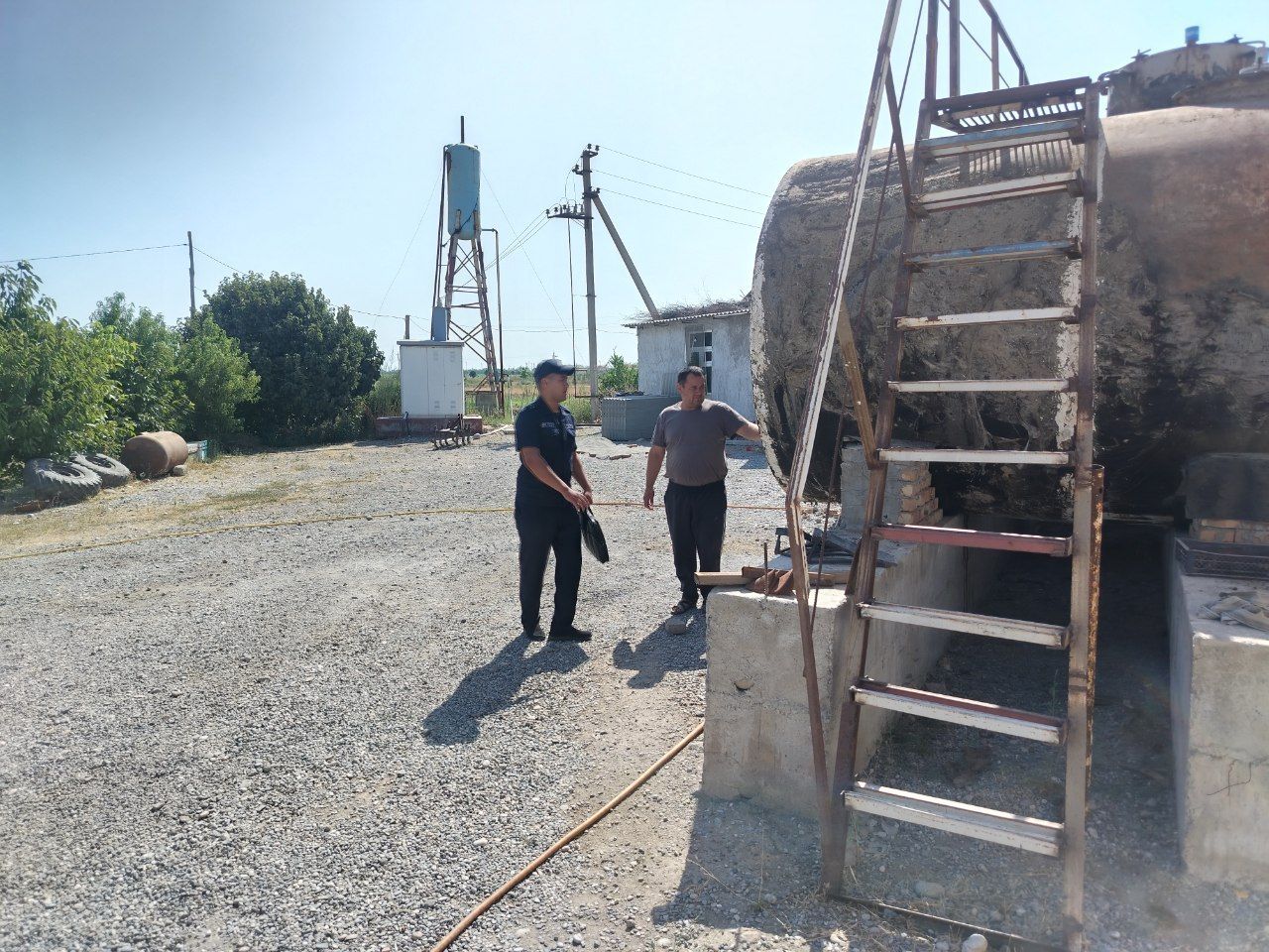 https://api3.fergana.uz/files/150400/news/news_1754065399280.jpg