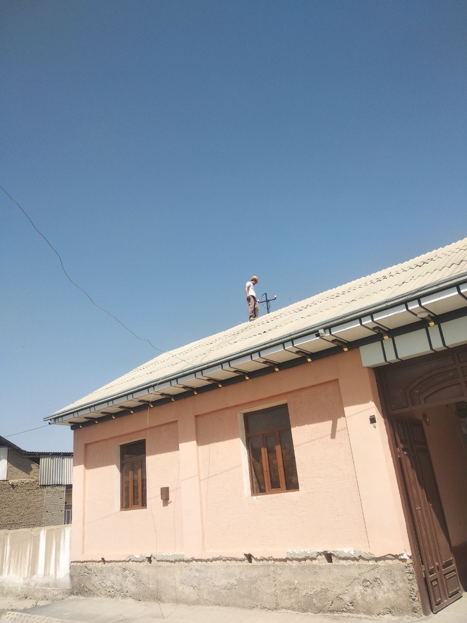 https://api3.fergana.uz/files/150800/news/news_1747721333886.jpg