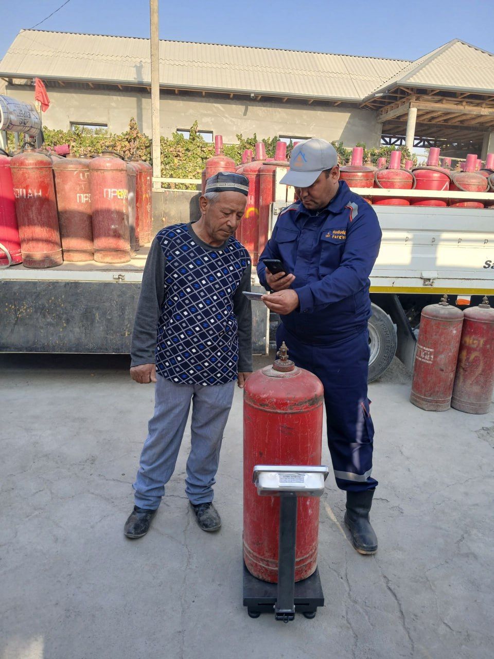 https://api3.fergana.uz/files/151200/news/news_1760526367521.jpg