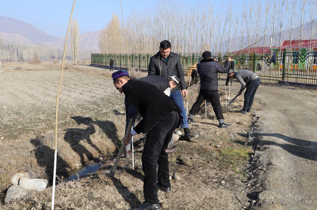 https://api3.fergana.uz/files/151400/news/news_1740372257295.jpg