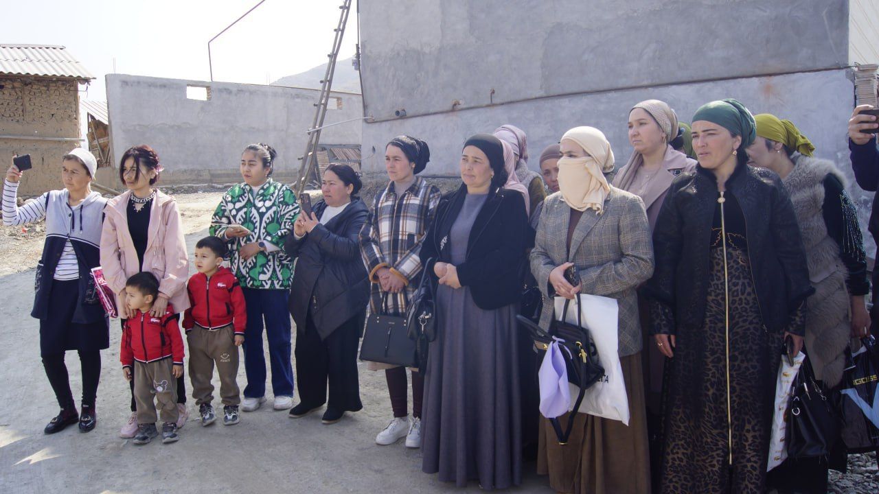 https://api3.fergana.uz/files/151400/news/news_1742040217456.jpg