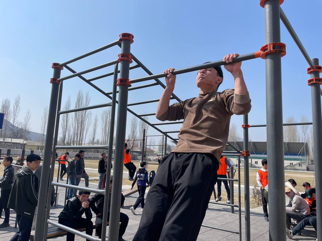 https://api3.fergana.uz/files/151400/news/news_1742040777107.jpg