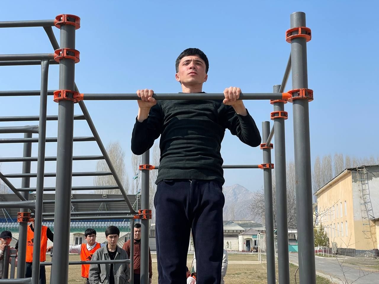 https://api3.fergana.uz/files/151400/news/news_1742040777120.jpg